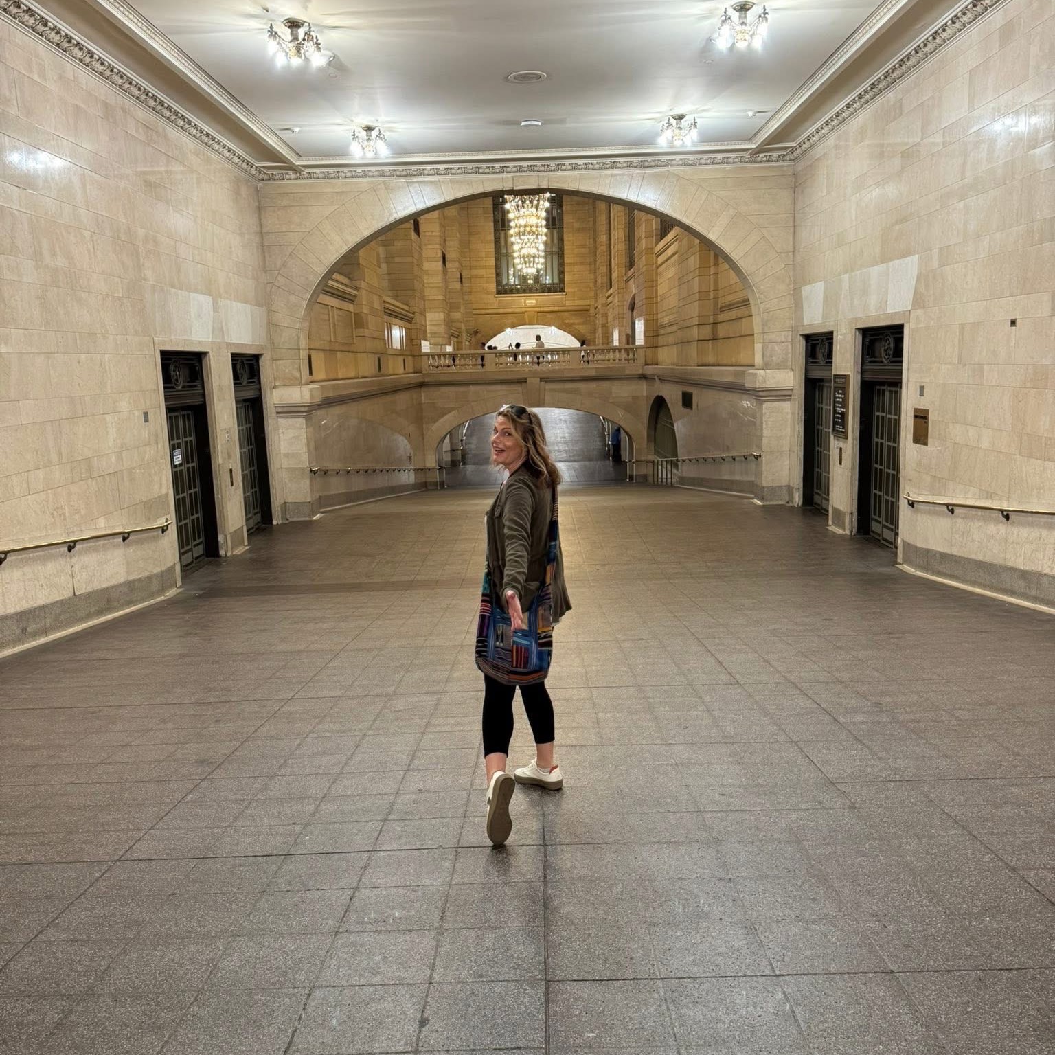 come-travel-with-daphne